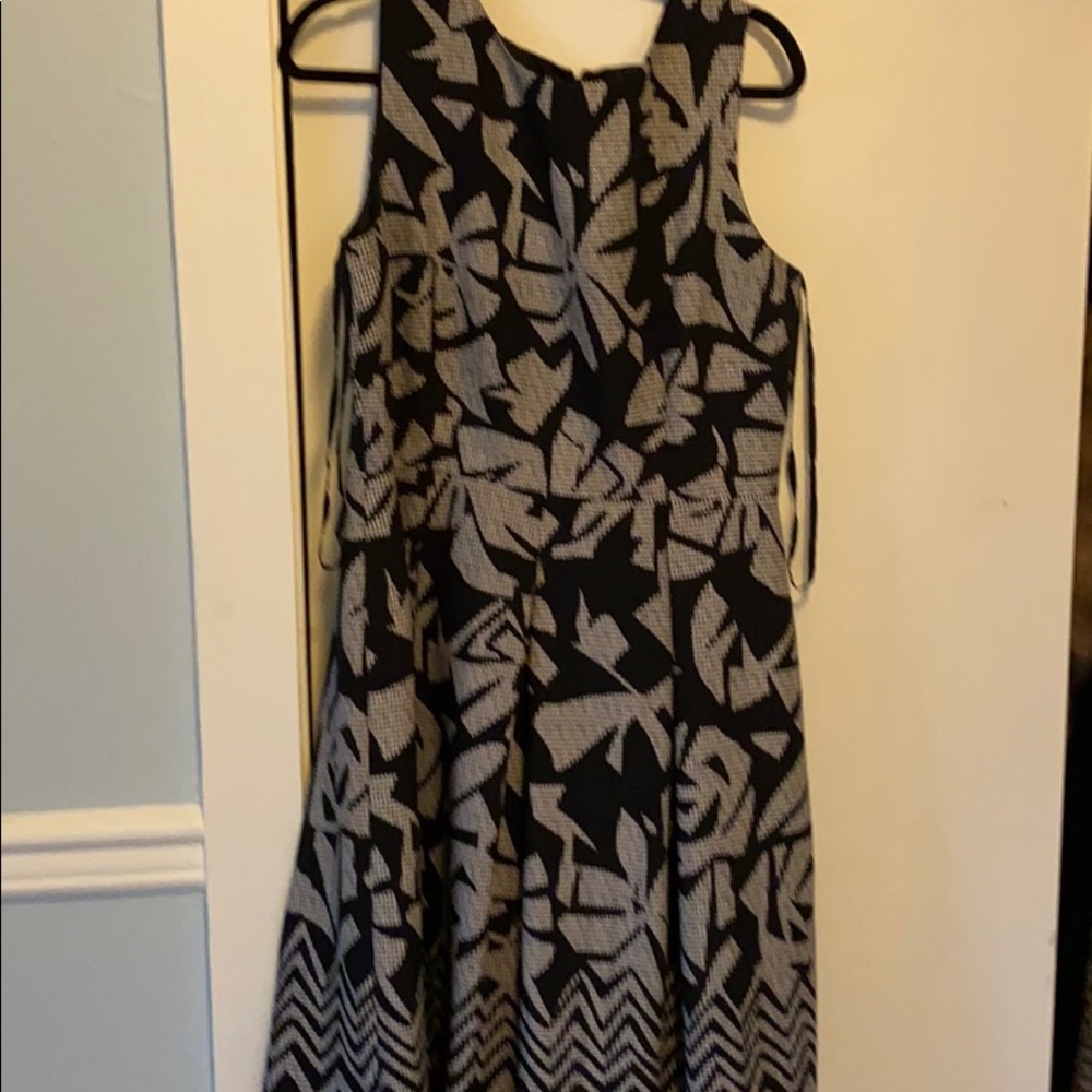 Tahari Sleeveless Print Dress, Size 14